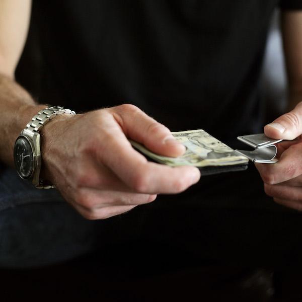 
                  
                    Mini Geneva Cash Clamp® - Silver Titanium - With Wallet - Money Clamp - www.MoneyClamp.com
                  
                